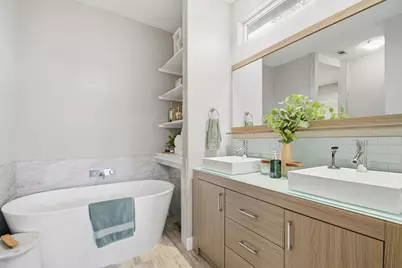 104 Kahalulu Drive, Bastrop, TX 78602 - Photo 16