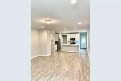 119 Wild Wind Cove, Jarrell, TX 76537 - Photo 4
