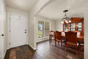 111 Lookout Cir, Hutto, TX 78634 - Photo 4