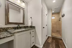 111 Lookout Cir, Hutto, TX 78634 - Photo 18