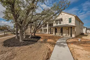 1009 Lone Peak Wy, Dripping Springs, TX 78620 - Photo 2