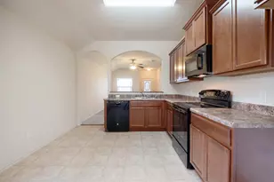100 Azurite Dr, Jarrell, TX 76537 - Photo 8