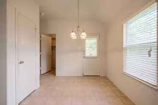 100 Azurite Dr, Jarrell, TX 76537 - Photo 10