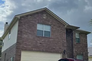 11025 Liberty Farms Dr, Austin, TX 78754 - Photo 2