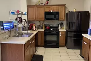 11025 Liberty Farms Dr, Austin, TX 78754 - Photo 10