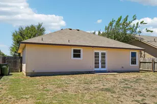 224 Copper Ln, Jarrell, TX 76537 - Photo 34