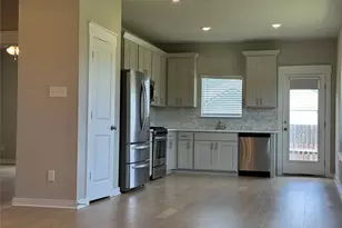 17502D Bay Skipper Dr, Pflugerville, TX 78660 - Photo 4