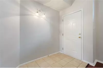1626 Pflugerville Parkway W, Round Rock, TX 78664 - Photo 2