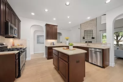 8620 Alophia Drive, Austin, TX 78739 - Photo 10