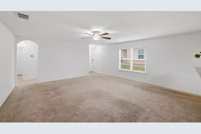 107 Millers Loop, Jarrell, TX 76537 - Photo 14