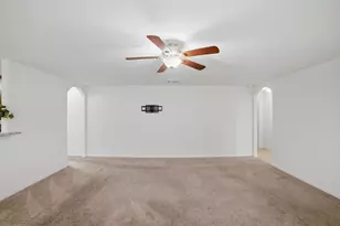 107 Millers Loop, Jarrell, TX 76537 - Photo 16