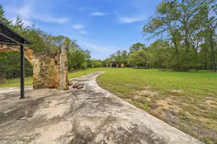169 Ann Powell Rd, Smithville, TX 78957 - Photo 36