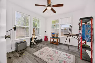 1403 Clifford Ave, Austin, TX 78702 - Photo 32