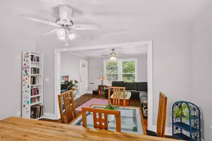 1403 Clifford Ave, Austin, TX 78702 - Photo 10