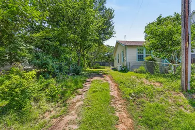 1403 Clifford Avenue, Austin, TX 78702 - Photo 38