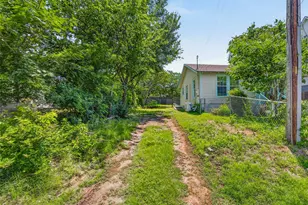 1403 Clifford Ave, Austin, TX 78702 - Photo 38