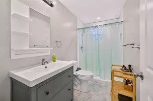 1403 Clifford Ave, Austin, TX 78702 - Photo 18
