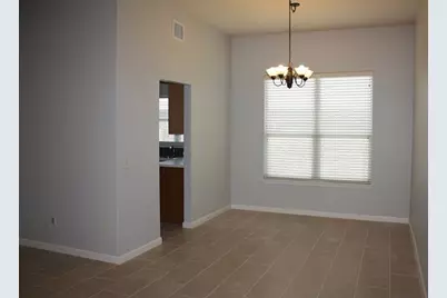 8104 Hawick Drive, Round Rock, TX 78681 - Photo 8