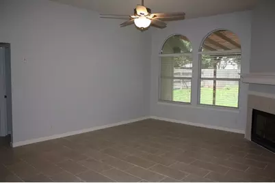 8104 Hawick Drive, Round Rock, TX 78681 - Photo 6