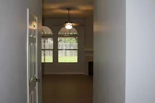 8104 Hawick Dr, Round Rock, TX 78681 - Photo 4