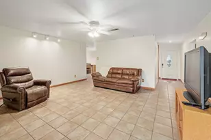 986 Shiloh Rd, Bastrop, TX 78602 - Photo 8