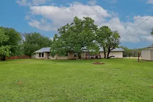 986 Shiloh Rd, Bastrop, TX 78602 - Photo 6