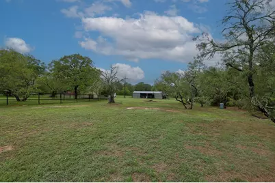 986 Shiloh Road, Bastrop, TX 78602 - Photo 32