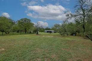 986 Shiloh Rd, Bastrop, TX 78602 - Photo 32