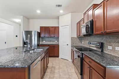 320 Druse Lane, Jarrell, TX 76537 - Photo 18