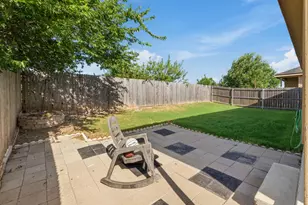 320 Druse Ln, Jarrell, TX 76537 - Photo 38
