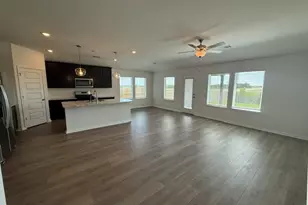 205 Skyview Farms Ln, Liberty Hill, TX 78642 - Photo 4