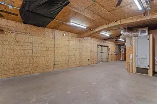 1916 W Cameron Ave, Rockdale, TX 76567 - Photo 18