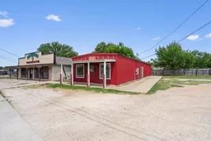 1916 W Cameron Ave, Rockdale, TX 76567 - Photo 6