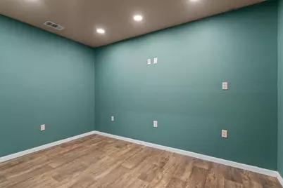 1916 W Cameron Avenue, Rockdale, TX 76567 - Photo 22