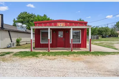 1916 W Cameron Avenue, Rockdale, TX 76567 - Photo 1