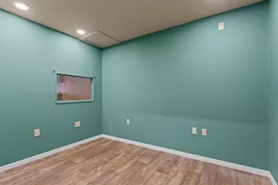 1916 W Cameron Avenue, Rockdale, TX 76567 - Photo 24