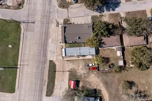 1916 W Cameron Ave, Rockdale, TX 76567 - Photo 32