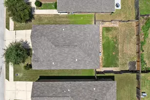 109 Proclamation Ave, Liberty Hill, TX 78642 - Photo 36