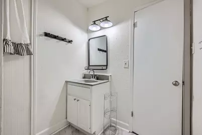 316 Plum Street, Lockhart, TX 78644 - Photo 10