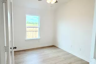 116 Hazy Vw Rd, San Marcos, TX 78666 - Photo 4