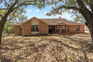 111 Clydesdale Dr, San Marcos, TX 78666 - Photo 6