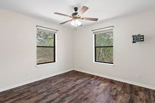 111 Clydesdale Dr, San Marcos, TX 78666 - Photo 24
