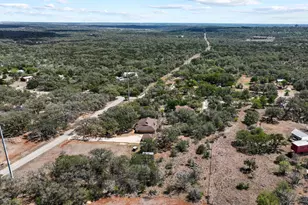 111 Clydesdale Dr, San Marcos, TX 78666 - Photo 24