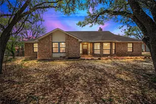 111 Clydesdale Dr, San Marcos, TX 78666 - Photo 1