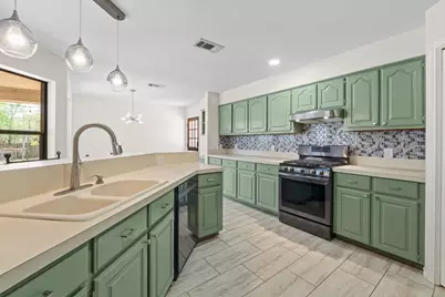 111 Clydesdale Drive, San Marcos, TX 78666 - Photo 4