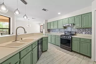 111 Clydesdale Dr, San Marcos, TX 78666 - Photo 4