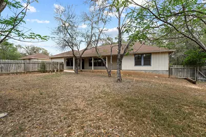 111 Clydesdale Drive, San Marcos, TX 78666 - Photo 26