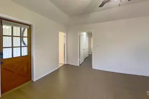 111 Clydesdale Dr, San Marcos, TX 78666 - Photo 18