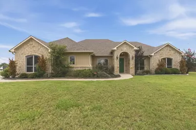 101 Eland Avenue, Bastrop, TX 78602 - Photo 2