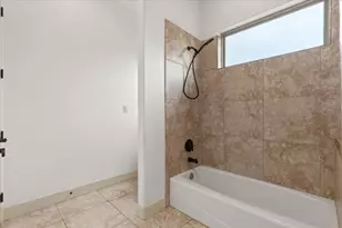 101 Eland Ave, Bastrop, TX 78602 - Photo 28